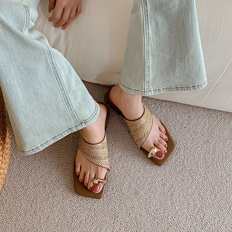 Womens Metal Buckle Slippers Summer Coarse Middle Heel Square Toe Beach Sandals