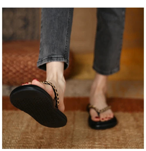 Women Flip Flops SummerFootwear Slippers Flat Sandals Beach Cloud Platform Shoes