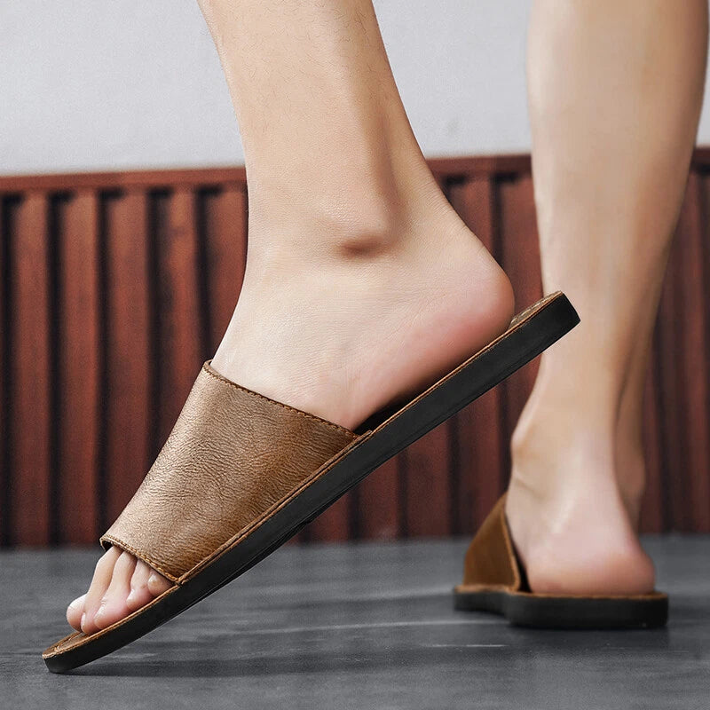 Men Casual Leather Sandals Refreshing Summer Beach Slippers Slides Outdoor Shoes