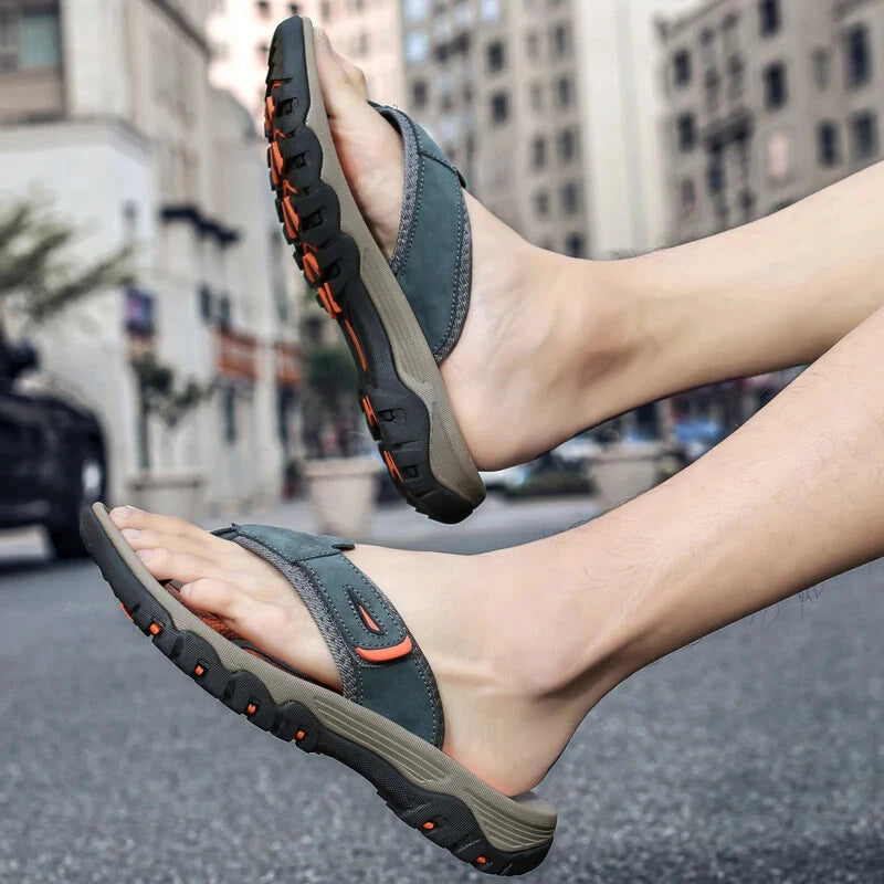 Summer Men's Slippers Breathable Sandals  Outdoor Flip Flops Casual Beach Shoes