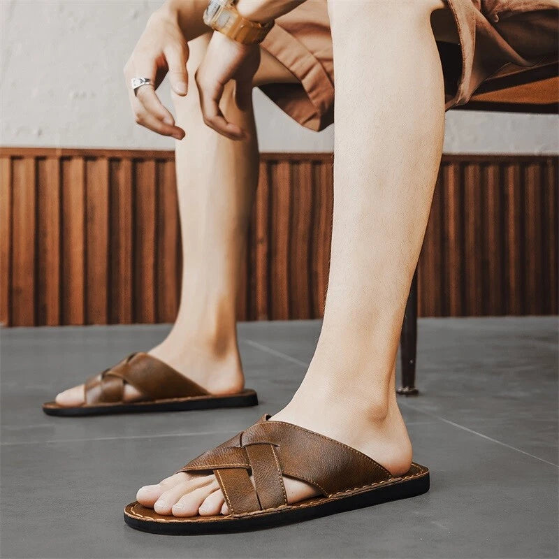 New Mens Casual Leather Sandals Close toe Beach Slippers Slides Outdoor Shoes