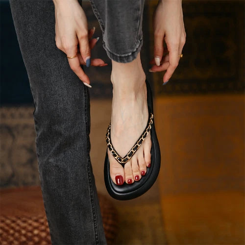 Women Flip Flops SummerFootwear Slippers Flat Sandals Beach Cloud Platform Shoes