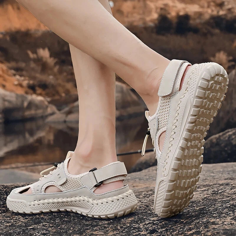 Men's Summer Sandals Hollow Breathable Flats Slippers Outdoor Beach Shoes