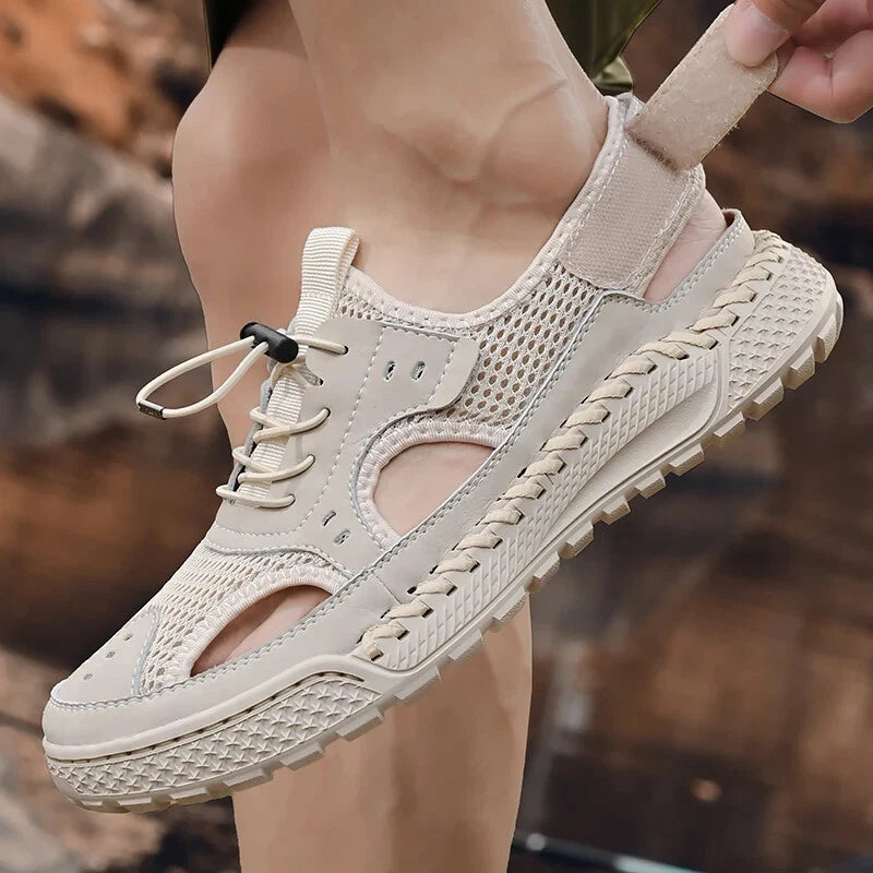 Men's Summer Sandals Hollow Breathable Flats Slippers Outdoor Beach Shoes