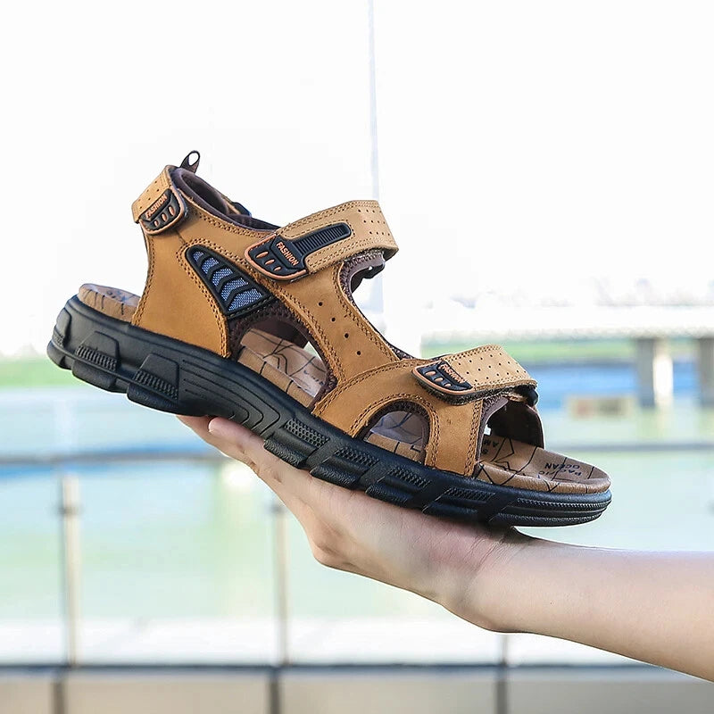 2024 Men's Sandals Outdoor Hiking Trekking Shoes Men Beach Slippers Sneakers