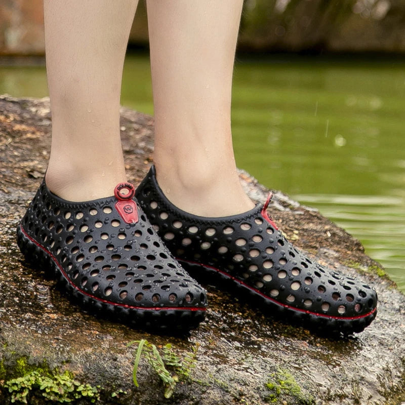 Men's Summer Hollow Out Breathable Beach Sandals Casual Outdoor Slippers Camping