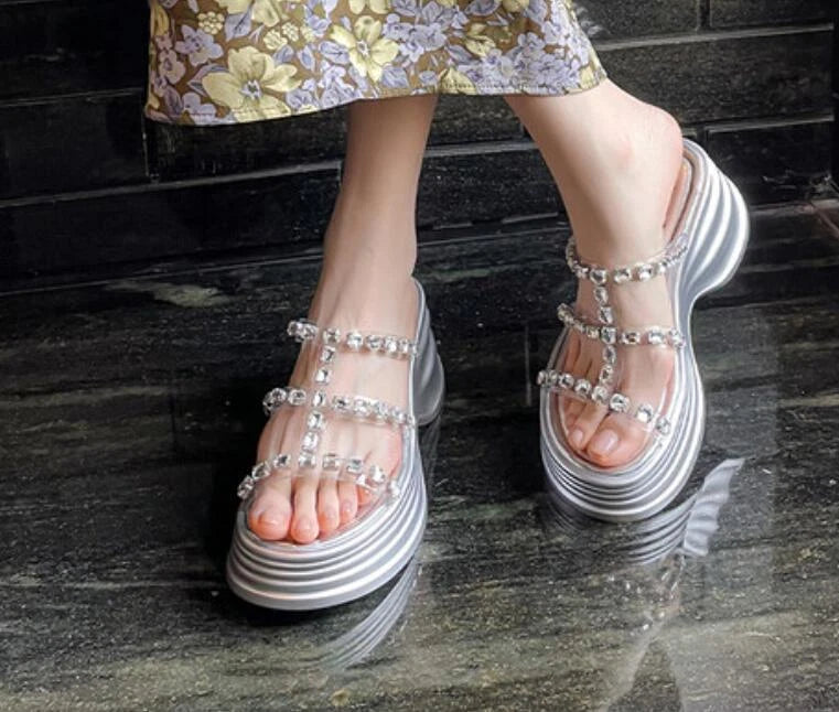 Women's Summer New Simple Fashion transparent Thick sole Rhinestone beach shoes