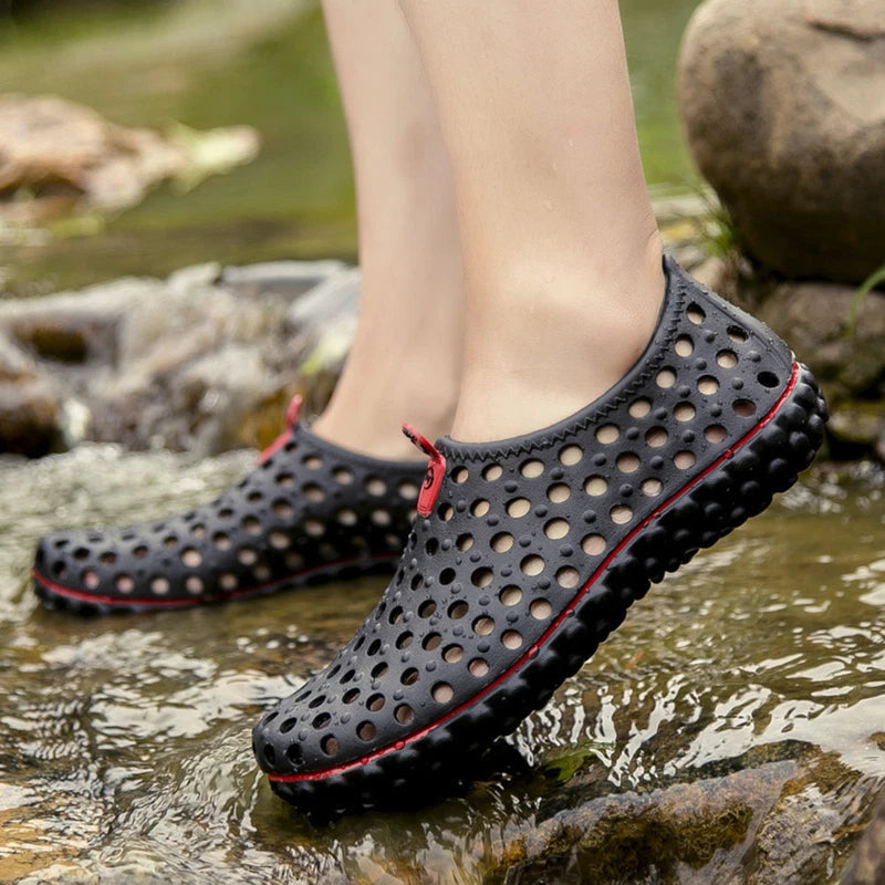 Men's Summer Hollow Out Breathable Beach Sandals Casual Outdoor Slippers Camping