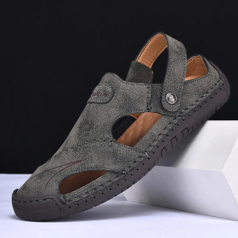 Men Casual Shoes Hollow Breathable Sandals Slip On Flats Slippers Beach Shoes