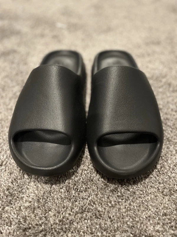 Adidas Yeezy Slide Onyx Size 8