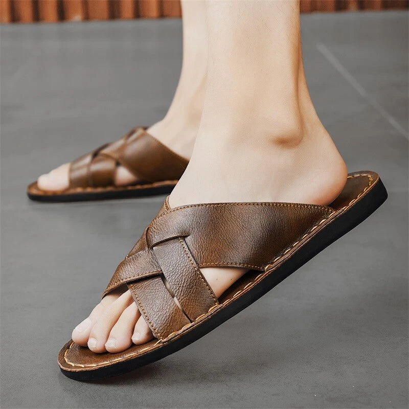 New Mens Casual Leather Sandals Close toe Beach Slippers Slides Outdoor Shoes