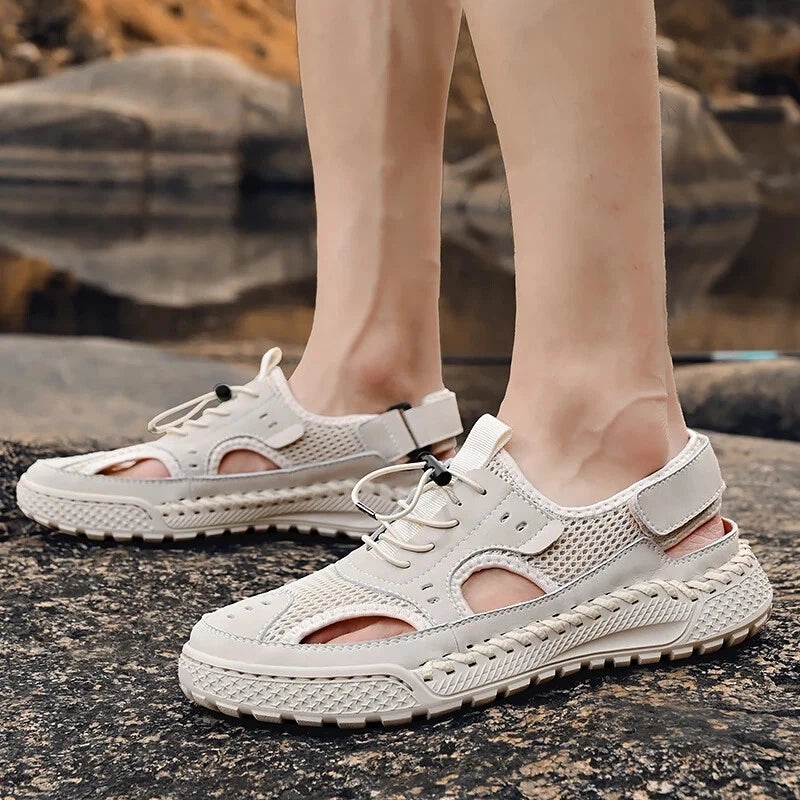 Men's Summer Sandals Hollow Breathable Flats Slippers Outdoor Beach Shoes